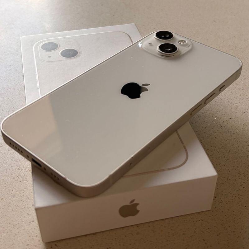 Celular iPhone 13